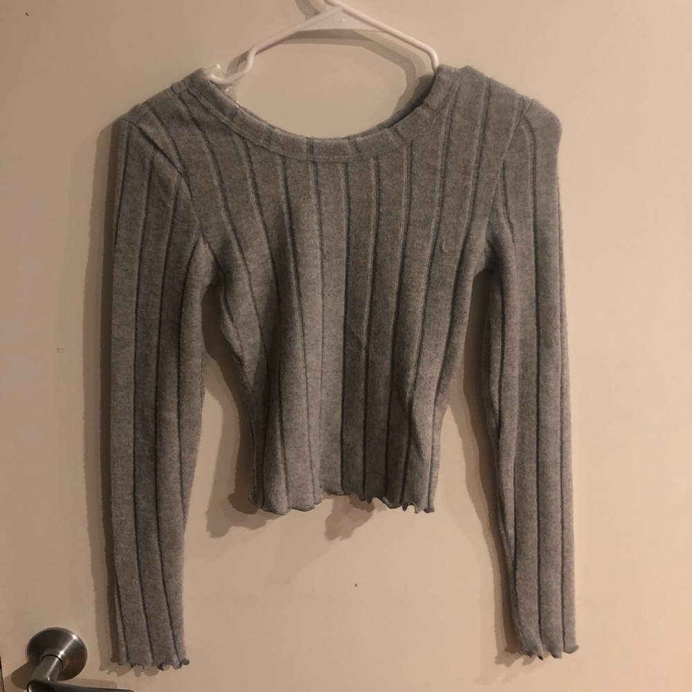 Cropped sweater - Picture 2 of 3